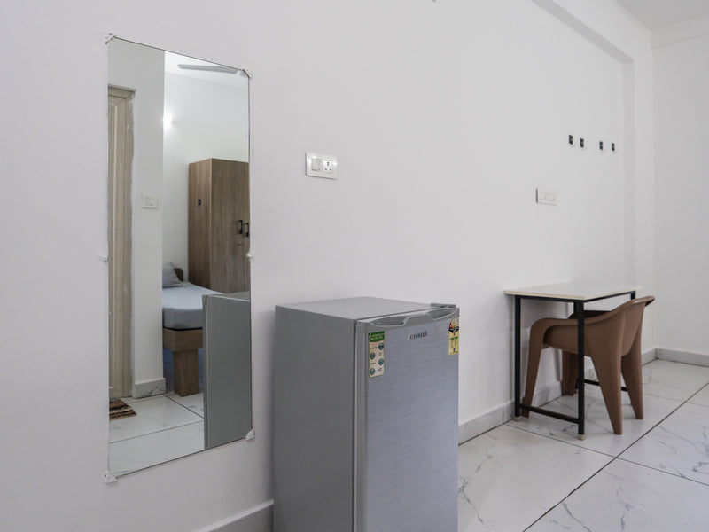 Standard Suite — Single Occupancy — photo 6